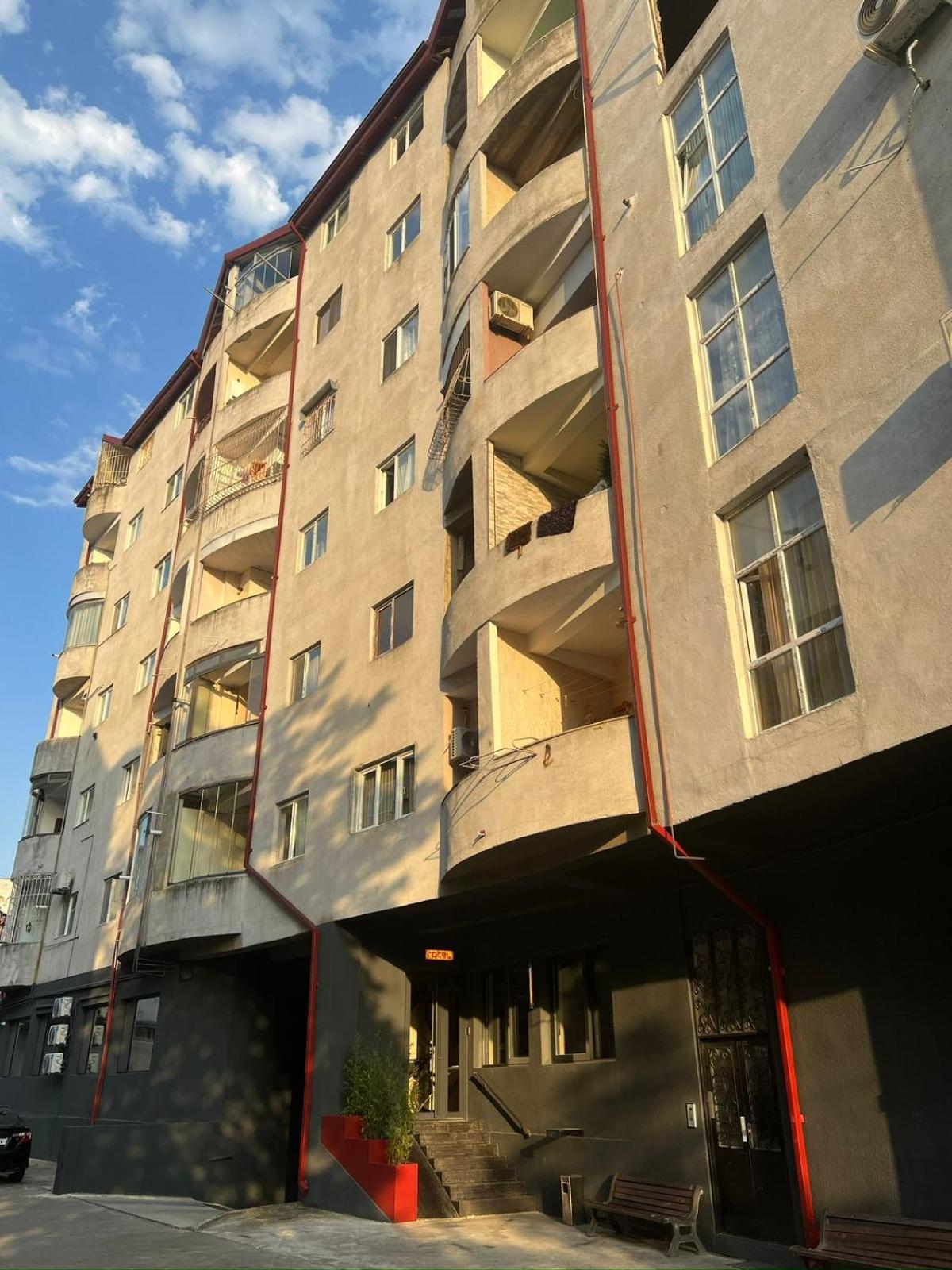 Rotel Kʼutʼaisi Exterior foto